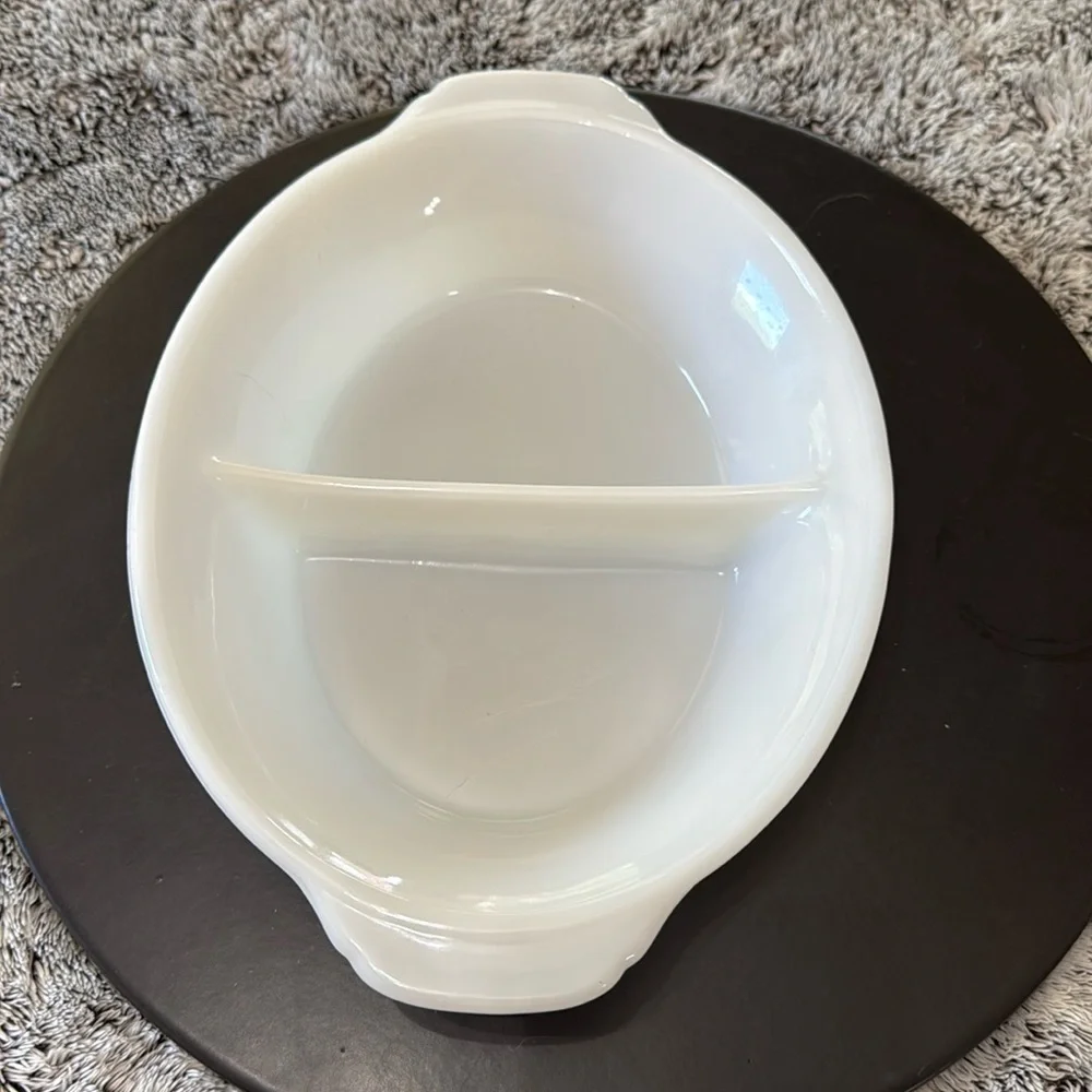 Vintage Anchor Hocking Fire King White Milk‎ Glass Divided Baking Dish Model 468